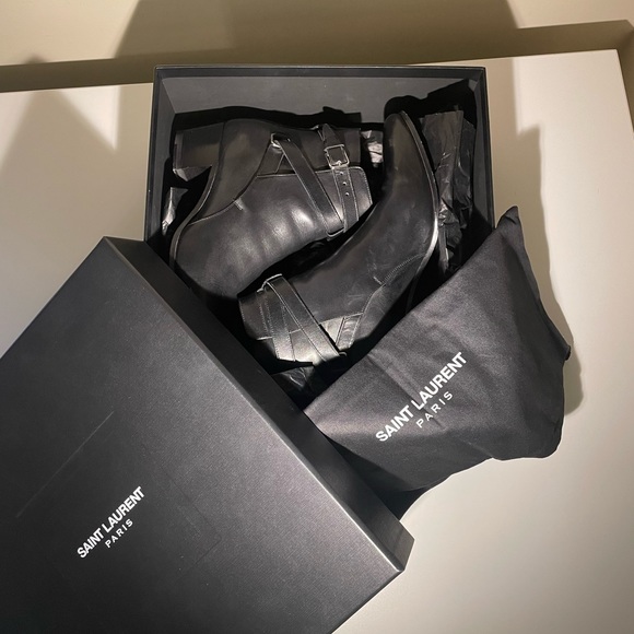 Authentic Saint Laurent Black Wyatt Jodhpour boots.
Size 38 EU - Picture 7 of 8